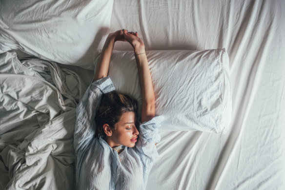 In order to stick to better habits, you have to really want to change your behaviour, says sleep  physician Dr David Cunnington.
