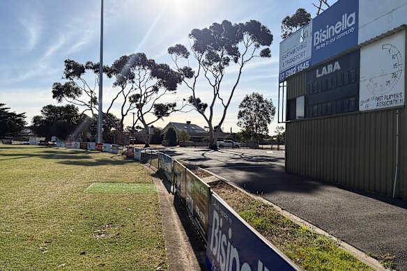 Lara’s senior footy sides won’t be running out in the 2026 season.