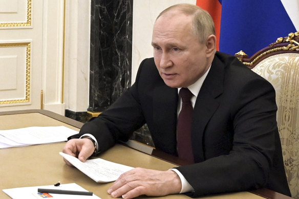 President Vladimir Putin said Russia was considering recognising the independence of two breakaway Ukrainian regions.