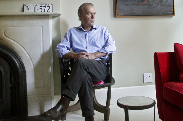 Martin Amis seen in the living room his home in New York in 2012. 