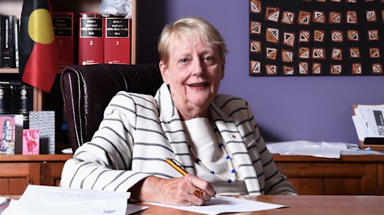 Chris Ronalds SC has been appointed to lead the Swimming Australia inquiry into the treatment of women and girls in the sport.