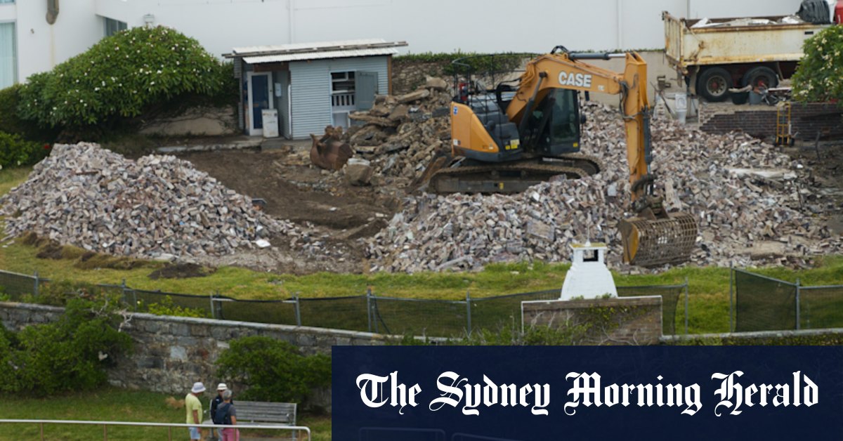Sydney property: Ad man David Droga bought a Tamarama home for $45m. Then he reduced it to rubble - Vimarsana News