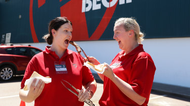 Bunnings Sausage Sizzles Return In Wa This Weekend