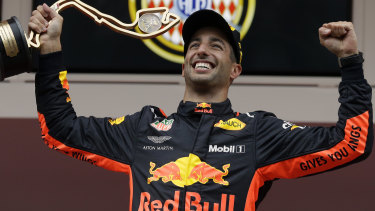 Ricciardo S Red Bull Confirm Engine Deal With Honda