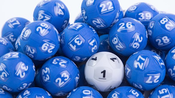 A rolling series of lotteries may be a way to encourage people to get vaccinated.