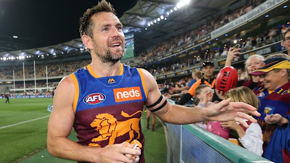 Over and out: Luke Hodge thanks fans at The Gabba after Brisbane's semi-final loss to GWS.