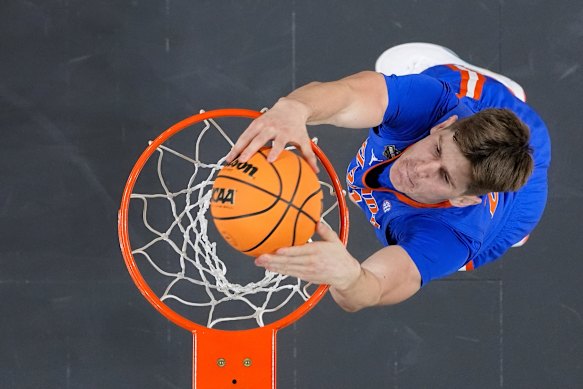Condon made a number of dunks in the final.