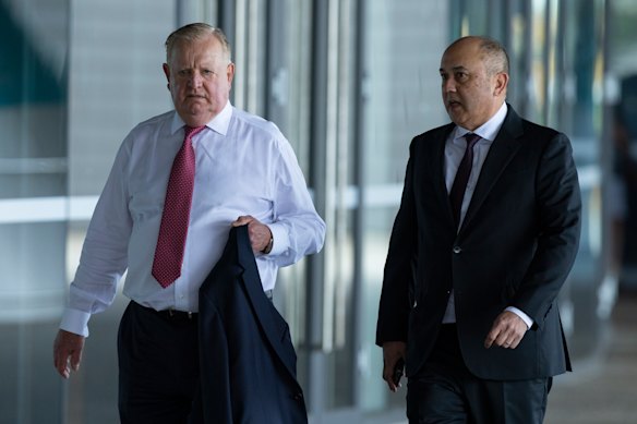 O desenvolvedor imobiliário de Perth, Nigel Satterley, e o presidente-executivo do grupo APM, Michael Anghie.