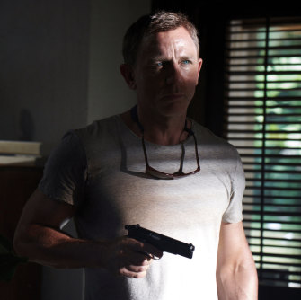 Daniel Craig was offered $US25 million plus a percentage of profits to play Bond for the fifth time.
