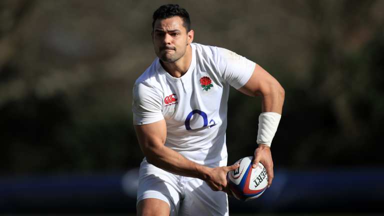 Ready: Ben Te'o on the training paddock for England. 
