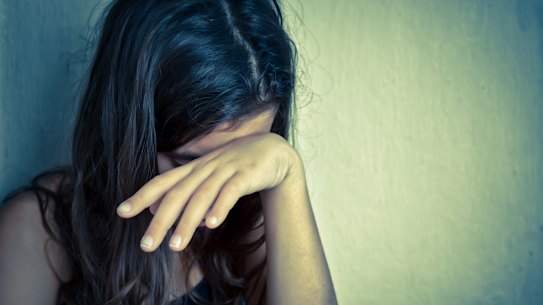 Principals are urging the state government to expand mental health workers to primary schools and increase access to welfare officers. 
