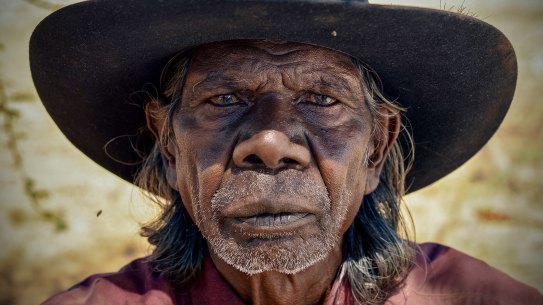 Indigenous actor David Dalaithngu on the set of Ivan Sen’s 2016 film Goldstone.