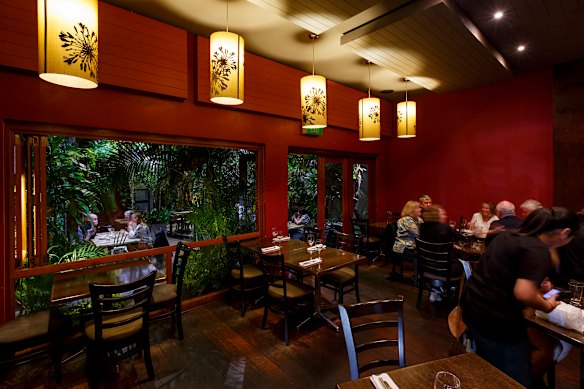 The restaurant was opened by Itsara Pracharoenwattana and Cresswell Doherty in 2009.