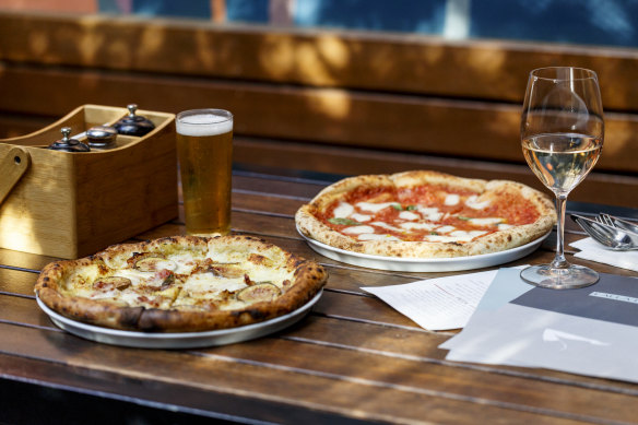 The pizza bases, while good, could be sturdier. 