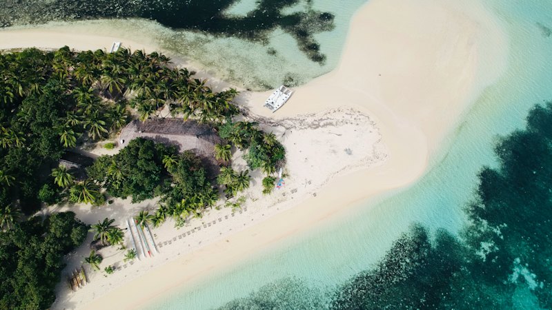 Fiji or Japan? Get your whole trip handled in one place