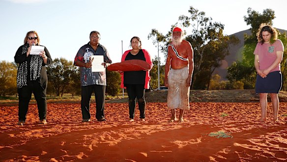 Megan Davis (left) reading the Uluru statement during the closing ceremony  of the First Nations National Convention in 2017.