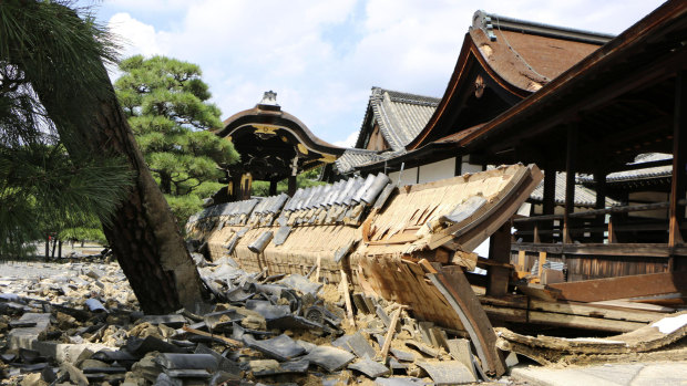 A wall of Minami Noh Butai of Nishi Honganji temple, a world heritage site, is damaged by Jebi.