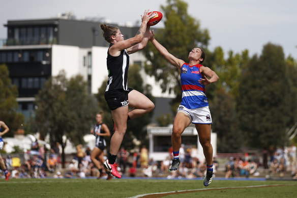 Brianna Davey led the way for the Magpies in their win over the Dogs on Sunday.