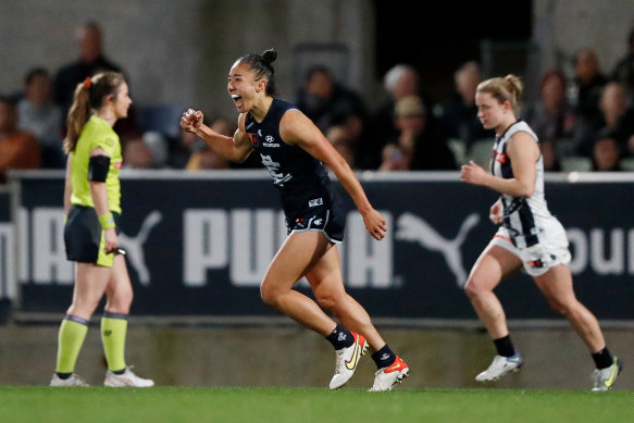 Darcy Vescio kicks a goal in their 50th game, against Collingwood in round one.