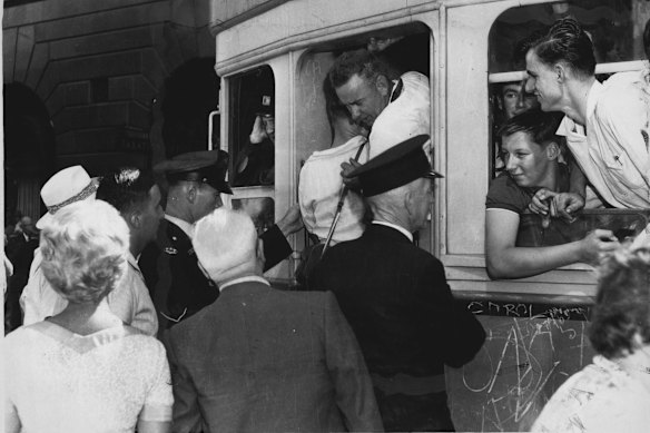 End of an era: passengers cram into the last tram to La Perouse on February 25, 1961.