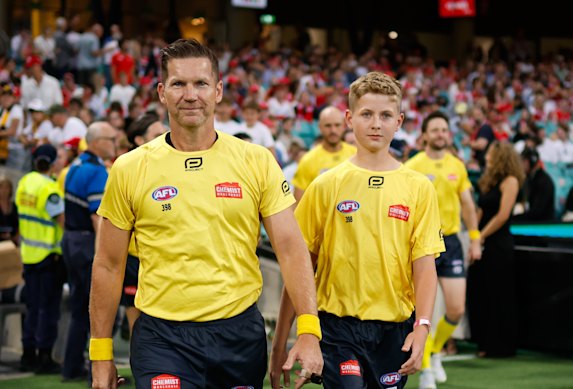 AFL umpire Simon Meredith has more than 500 games experience and is one of the most respected officials in the game. 