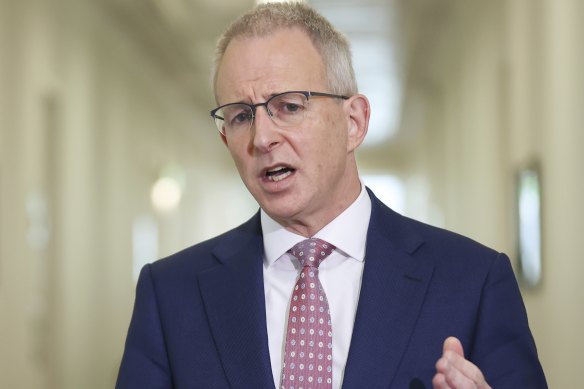 Federal Communications Minister Paul Fletcher has imposed limits on the amount of low-band spectrum that telco companies can bid for at auctions to be held later this year.
