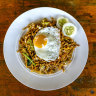 Foodie heaven… mie goreng.