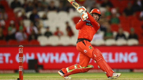 Mackenzie Harvey hits out for the Renegades in their win over the Melbourne Stars at Marvel Stadium.