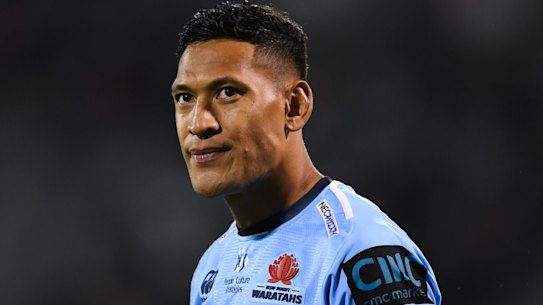 Israel Folau is to be issued a breach notice by Rugby Australia for his controversial social media activity. 