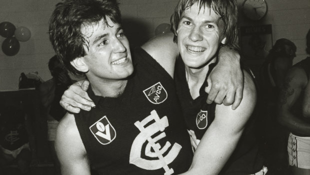 Carlton's Wayne Johnston and David Glascott.