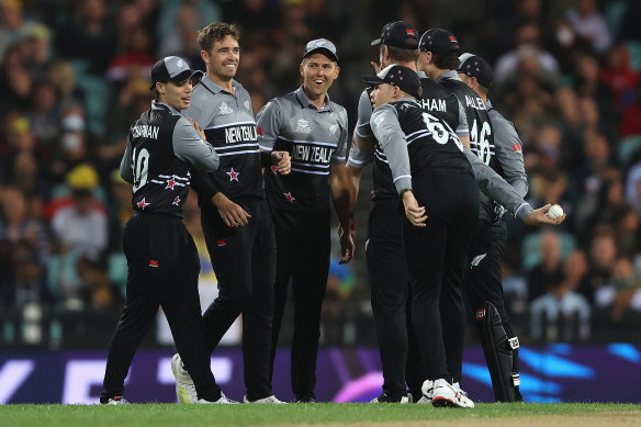 New Zealand thrashed Australia in their opening Twenty20 World Cup match.