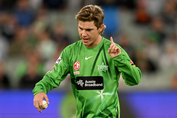 Adam Zampa of the Stars reacts after attempting a mankad dismissal on Tom Rogers of the Renegades.