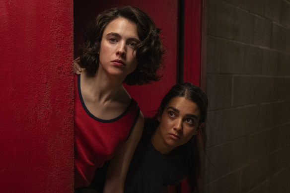 Margaret Qualley and Geraldine Viswanathan are on the run in the comedy Drive-Away Dolls.