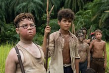 David McKenna as Piggy, Winston Sawyers as Ralph and some of the other young cast of Lord of the Flies.