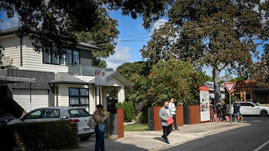 Housing affordability is poor, but there are pockets that are relatively cheap.