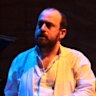The baritone Christopher Hillier (Virgil).