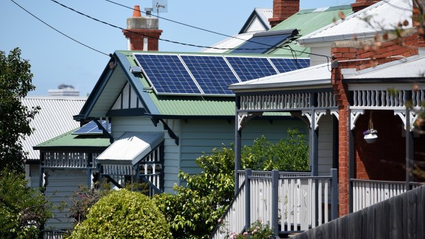 The Consumer Action Law Centre wants door-to-door sales of rooftop solar panels to be banned. 