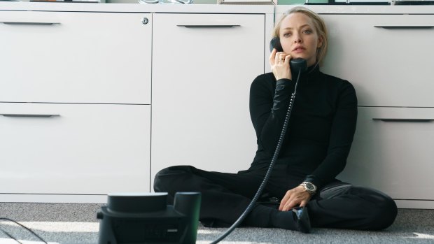 Amanda Seyfried as disgraced Theranos founder, Elizabeth Holmes, in The Dropout.