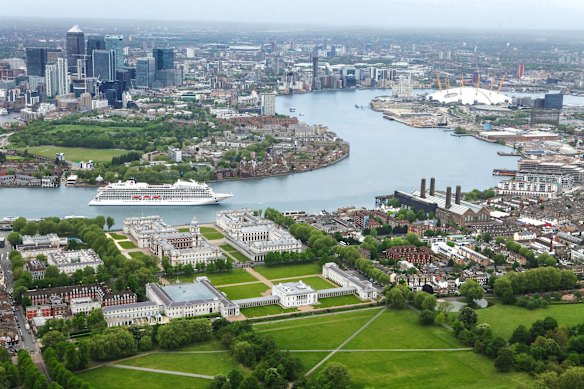 Viking Star navigating the Thames at Greenwich.