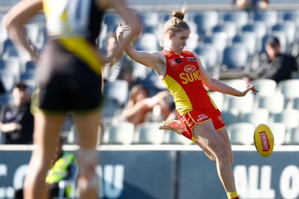 The moment: Tara Bohanna unloads on the final siren.