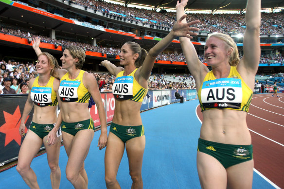 Australian relay runners celebrate their bronze medal at the 2006 Games in Melbourne.