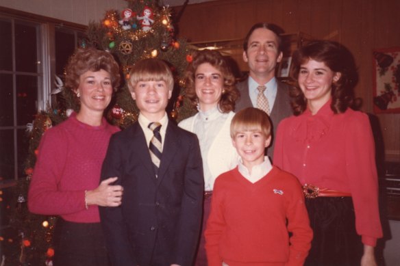 Melinda (at right) aged 19 with her family in 1983.