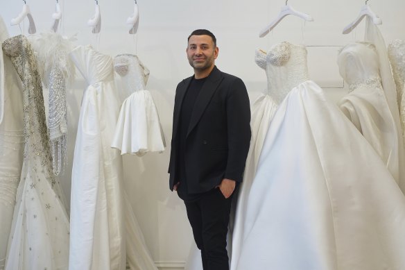 Alin Le’ Kal at his atelier.