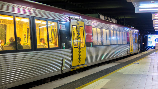 Train backlog clears after entire Brisbane rail network clogged