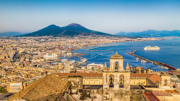 Marinara pizza was invented as a dish for hungry fishermen.