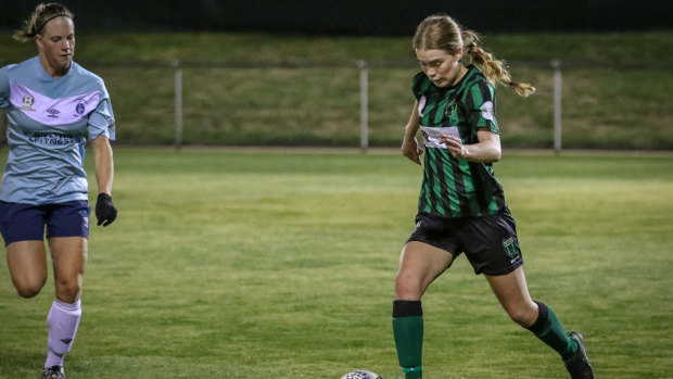 Canberra soccer player Darby Whiteley still has eyes for the W-League despite moving to America.