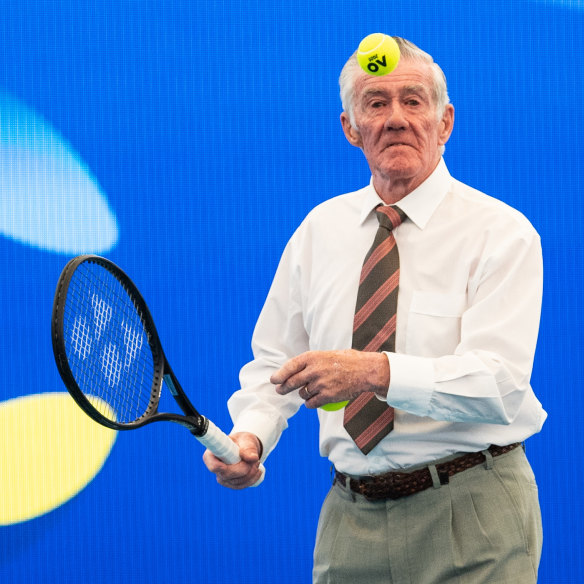 If Federer were to win the Australian Open this time around, he’d eclipse Ken Rosewall as the oldest-ever champion. 