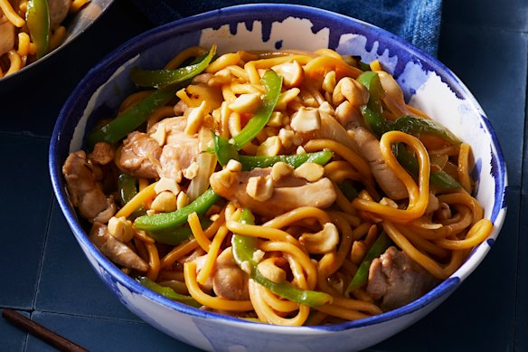 RecipeTin Eats’ Cashew chicken noodles.