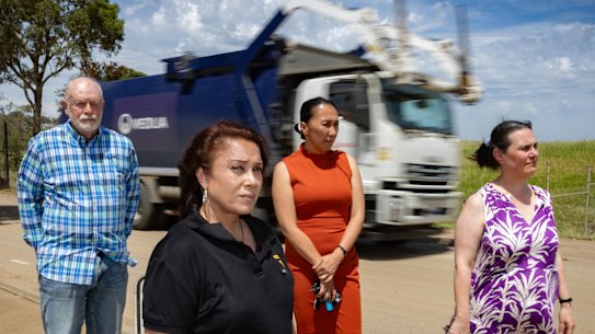 Casey council candidate Lynette Pereira (second from left) picture with Lynbrook residents Viv Paine, Vernadette Dickson and Cassandra Duncan, is shocked at the timing of the council’s approval decision.