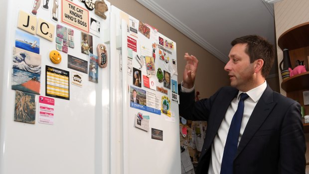 Opposition leader Matthew Guy promoting his fridge subsidy 